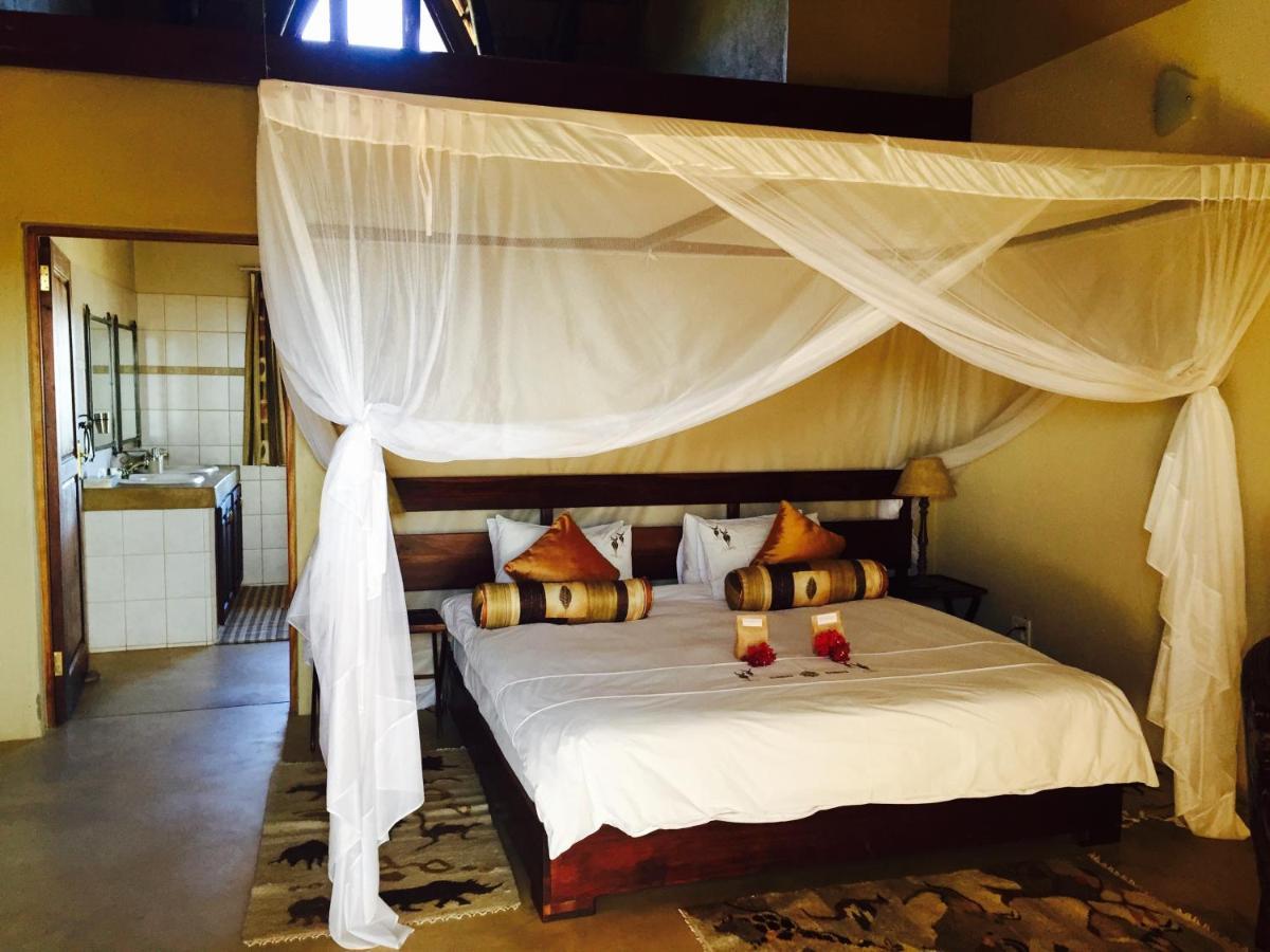 Okutala Etosha Lodge Outjo Exterior photo